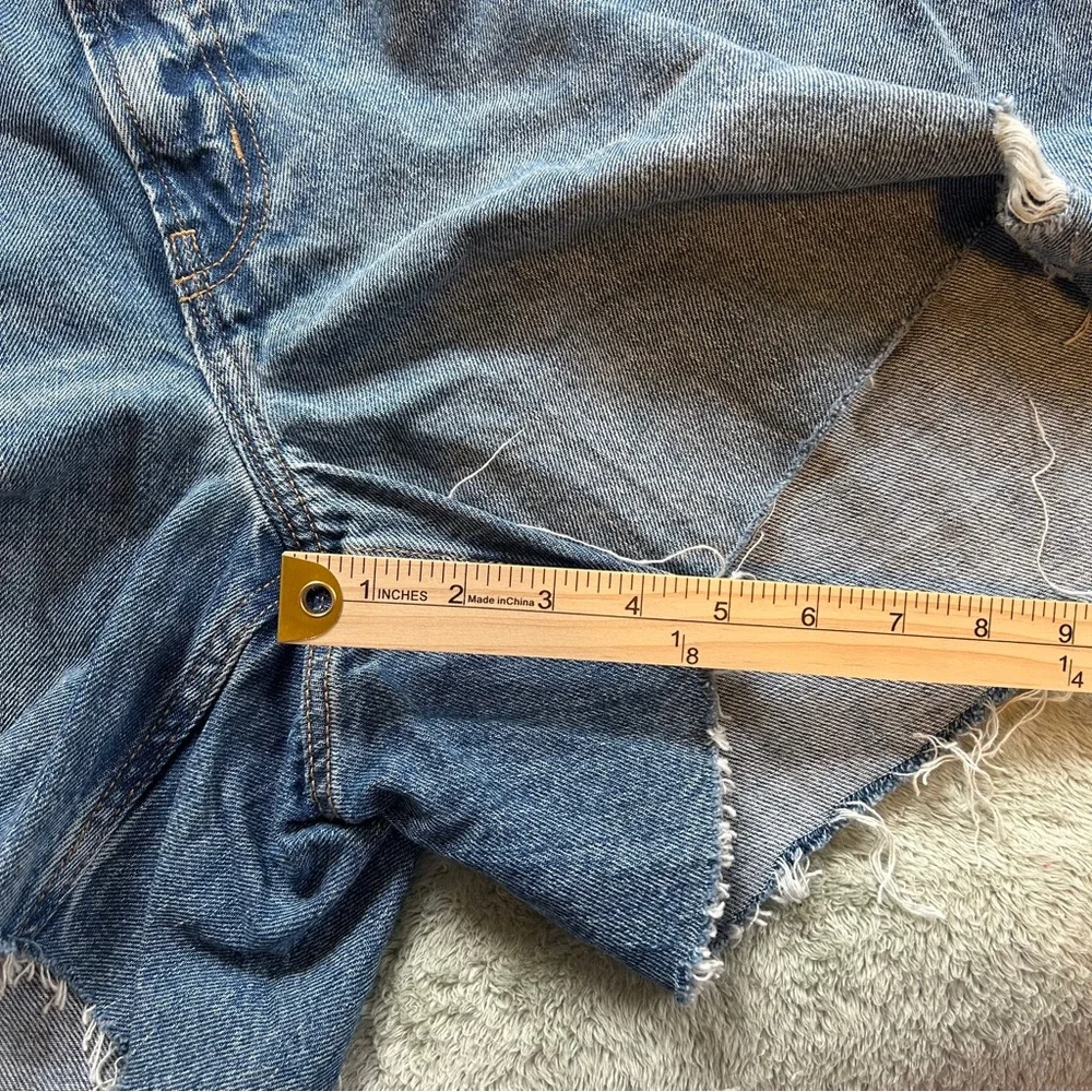 Old Navy Blue High‑Rise Denim Shorts Plus 26 NWT Distressed Raw Hem